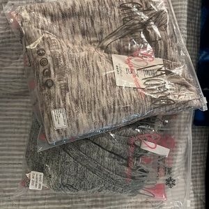 Latched Mama Sweater tunic bundle.